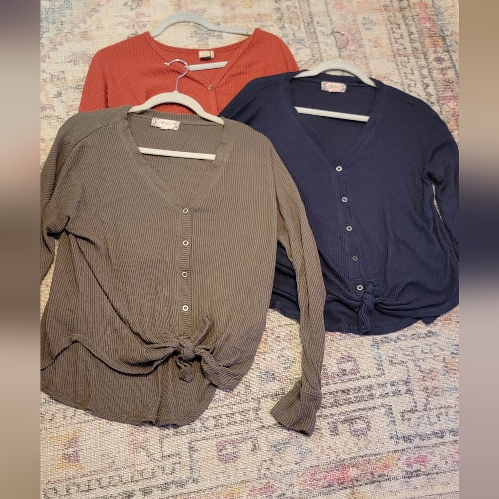 3 Pink Rose Women's Ribbed Button-Up Tops With Tie Front Detail Size L